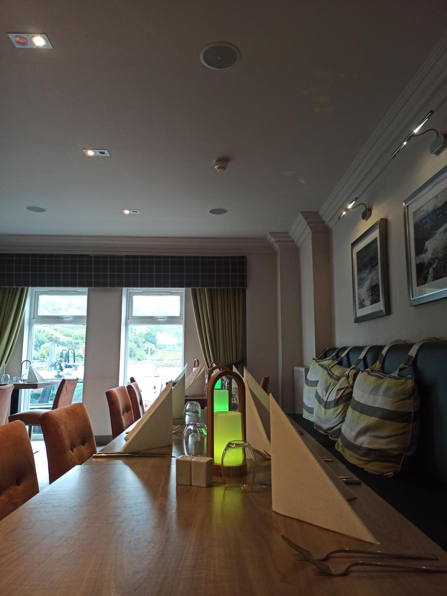 Anchor Hotel And Seabed Restaurant Tarbert  Exterior foto